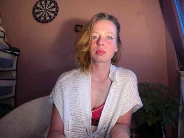 BettyLovely webcam