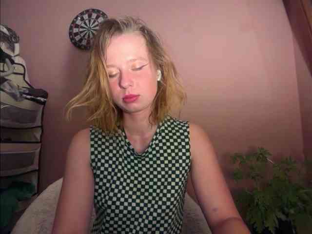 BettyLovely webcam