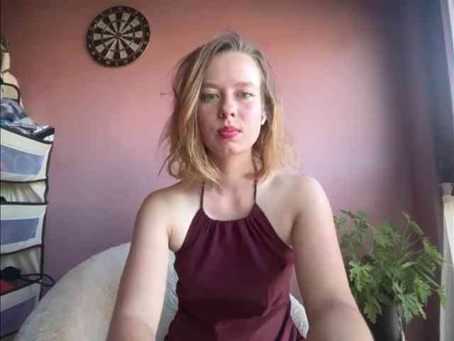 BettyLovely webcam