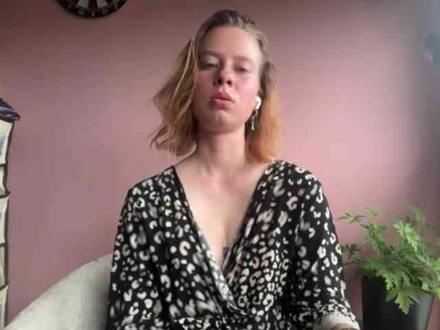 BettyLovely webcam