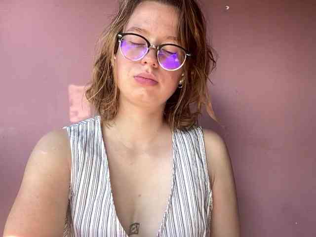 BettyLovely webcam