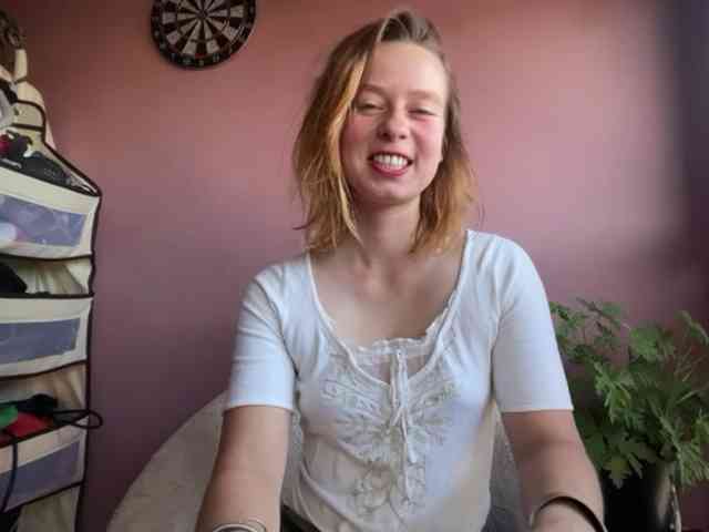 BettyLovely webcam