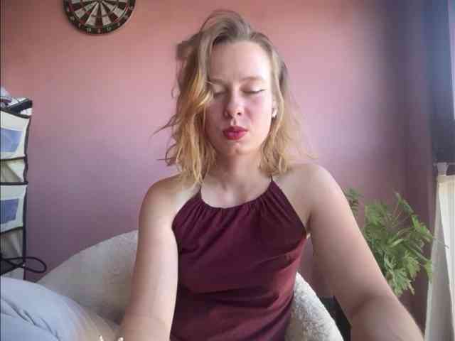 BettyLovely webcam