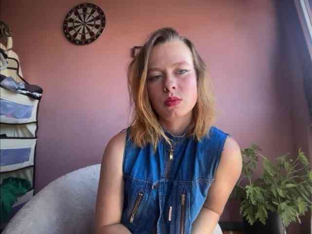 BettyLovely webcam