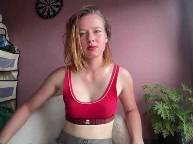 BettyLovely webcam