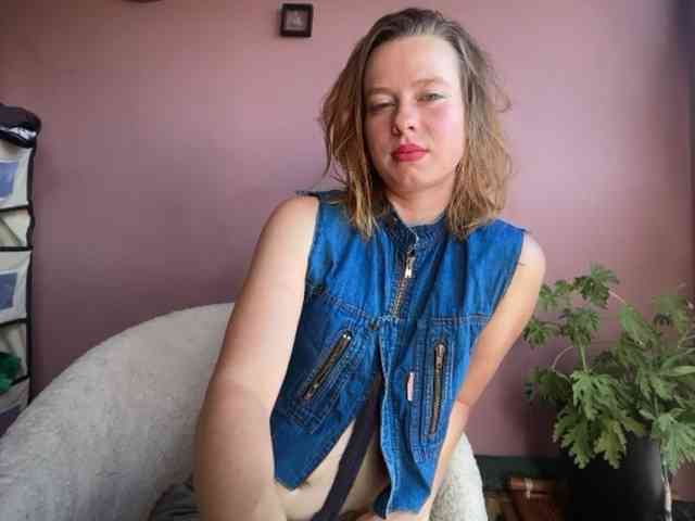 BettyLovely webcam