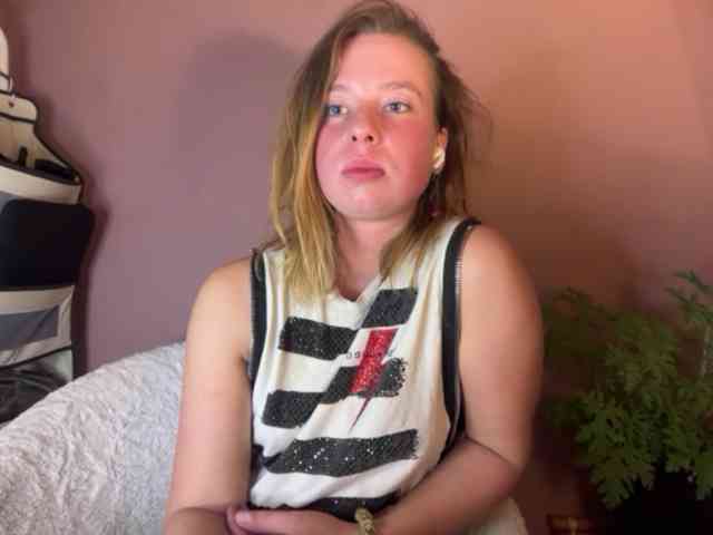 BettyLovely webcam
