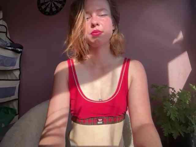 BettyLovely webcam