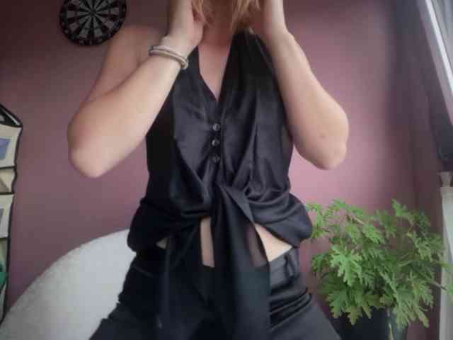 BettyLovely webcam