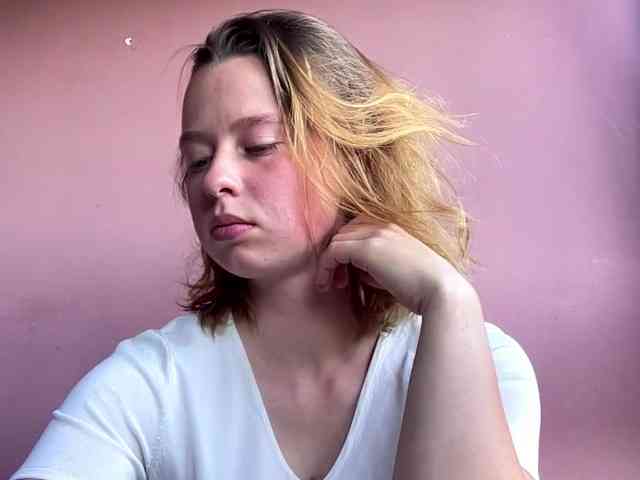 BettyLovely webcam