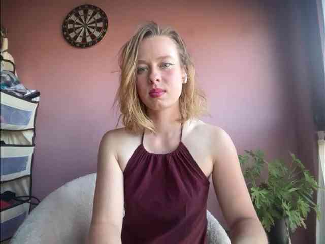 BettyLovely webcam