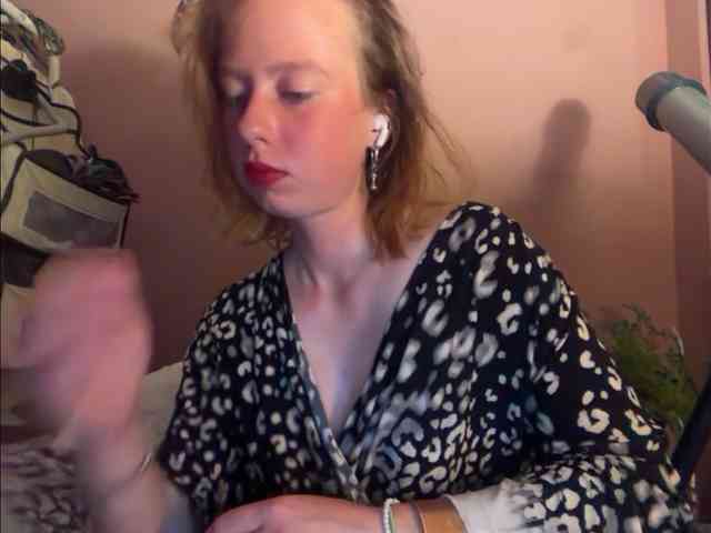 BettyLovely BettyLovely