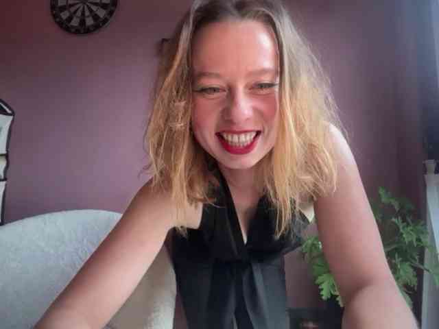BettyLovely webcam