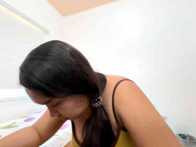 ClaudiaAllTheWay webcam
