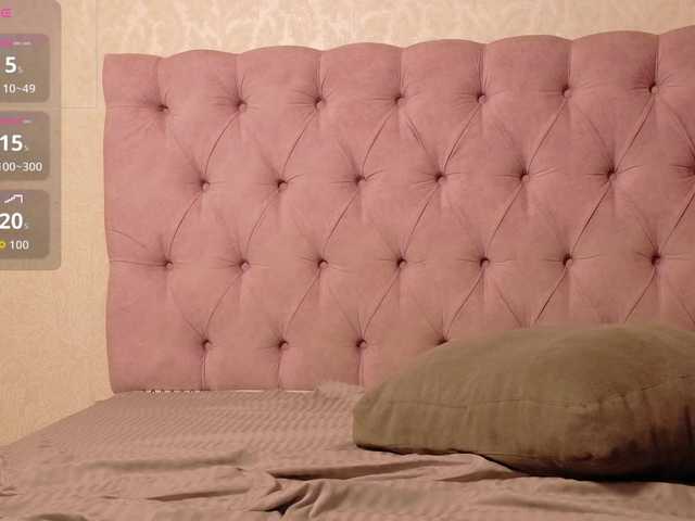 Wowitszizu live cam on BongaCams