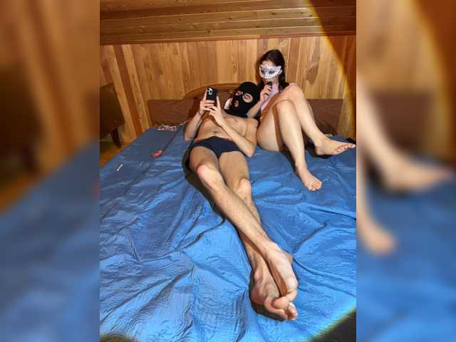 Double-Trouble live cam on BongaCams