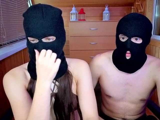 Double-Trouble live cam on BongaCams