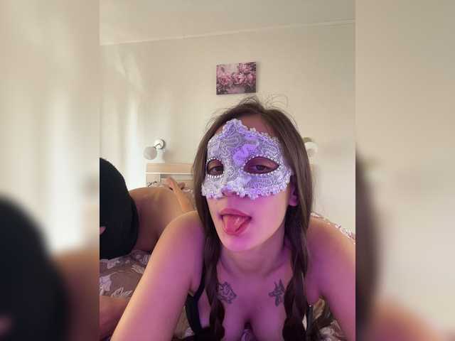 Double-Trouble live cam on BongaCams