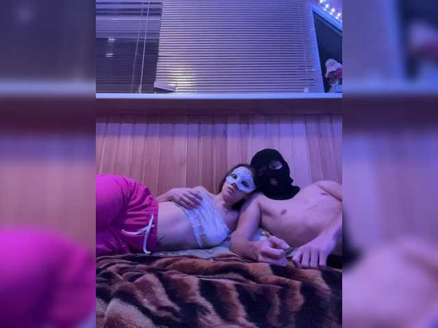 Double-Trouble live cam on BongaCams