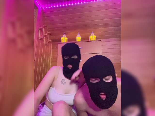 Double-Trouble live cam on BongaCams
