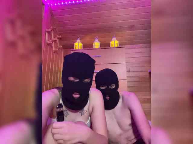Double-Trouble webcam