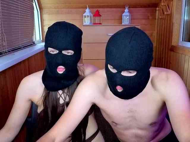 Double-Trouble webcam