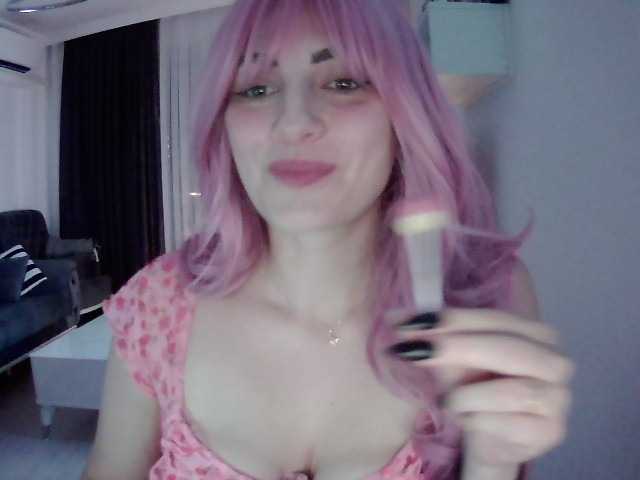 Sia-Akuma live cam on BongaCams