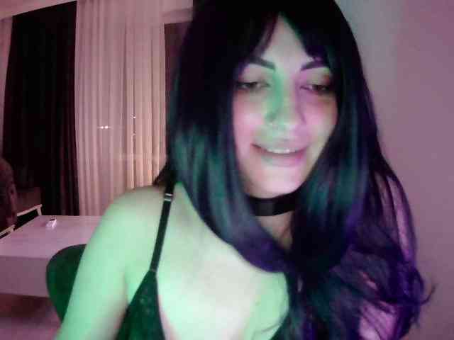 Sia-Akuma Sex Cam Show