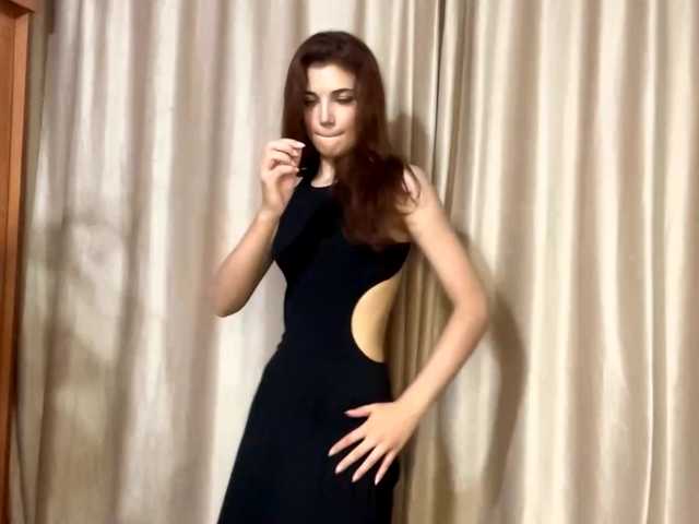 MyrleLinnan live cam on BongaCams