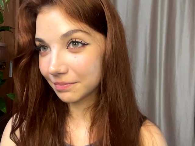 MyrleLinnan live cam on BongaCams