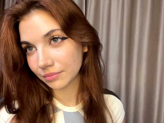MyrleLinnan live cam on BongaCams