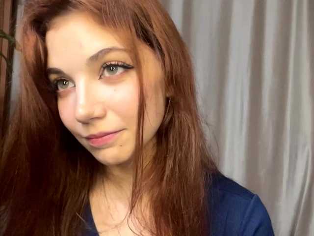MyrleLinnan live cam on BongaCams