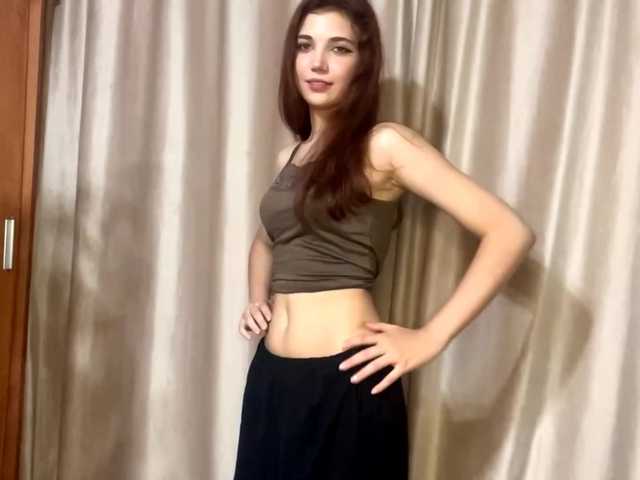 MyrleLinnan live webcam show