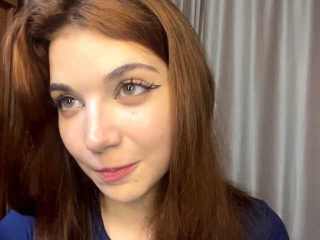 MyrleLinnan live cam on BongaCams