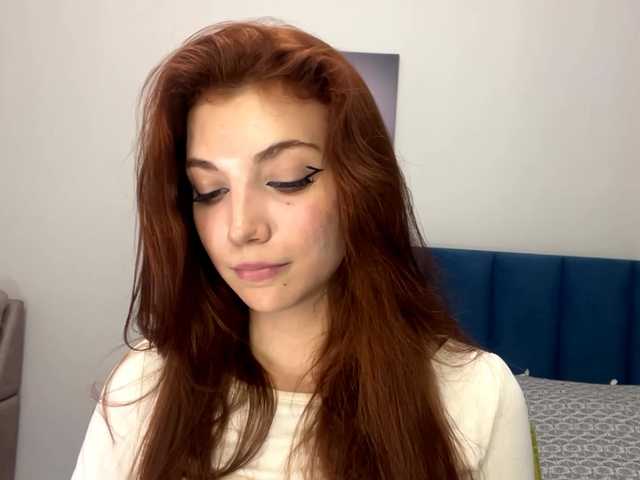 MyrleLinnan live cam on BongaCams