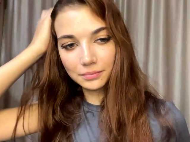 MyrleLinnan live cam on BongaCams
