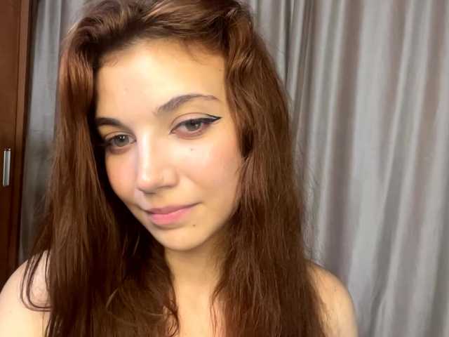 MyrleLinnan live cam on BongaCams