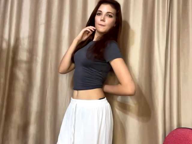 MyrleLinnan live cam on BongaCams