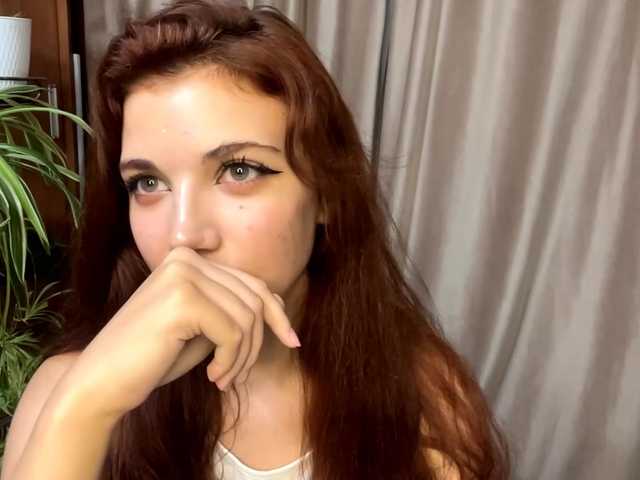 MyrleLinnan live cam on BongaCams