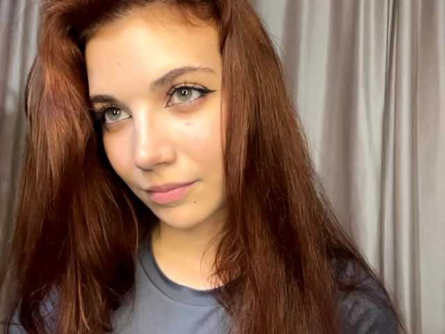 MyrleLinnan live cam on BongaCams