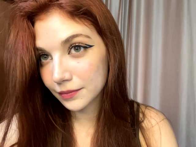 MyrleLinnan live cam on BongaCams