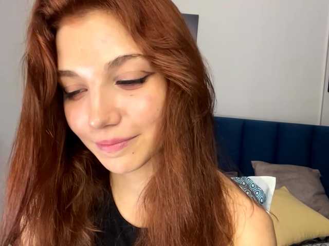 MyrleLinnan live cam on BongaCams