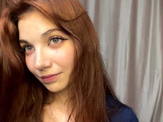 MyrleLinnan live cam on BongaCams