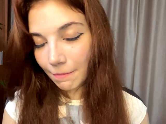MyrleLinnan live cam on BongaCams