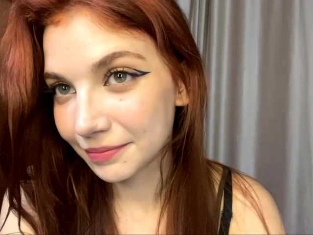 MyrleLinnan live cam on BongaCams