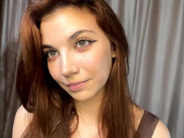 MyrleLinnan live cam on BongaCams