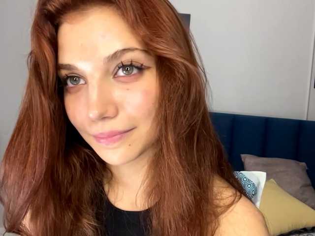 MyrleLinnan live cam on BongaCams