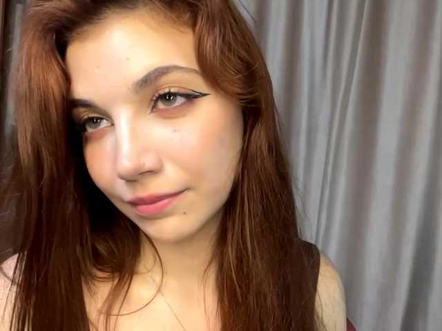 MyrleLinnan live cam on BongaCams