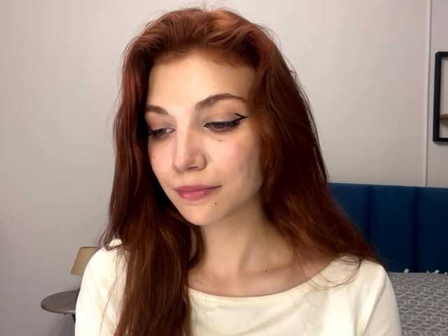 MyrleLinnan live cam on BongaCams