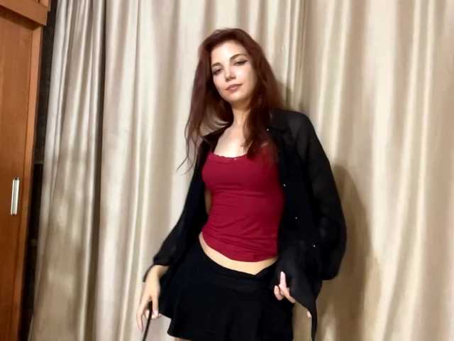 MyrleLinnan live cam on BongaCams